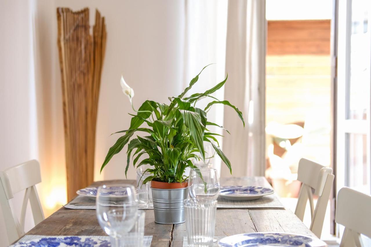 Spacious Apartment With Big Terrace At Colosseum Rome Extérieur photo
