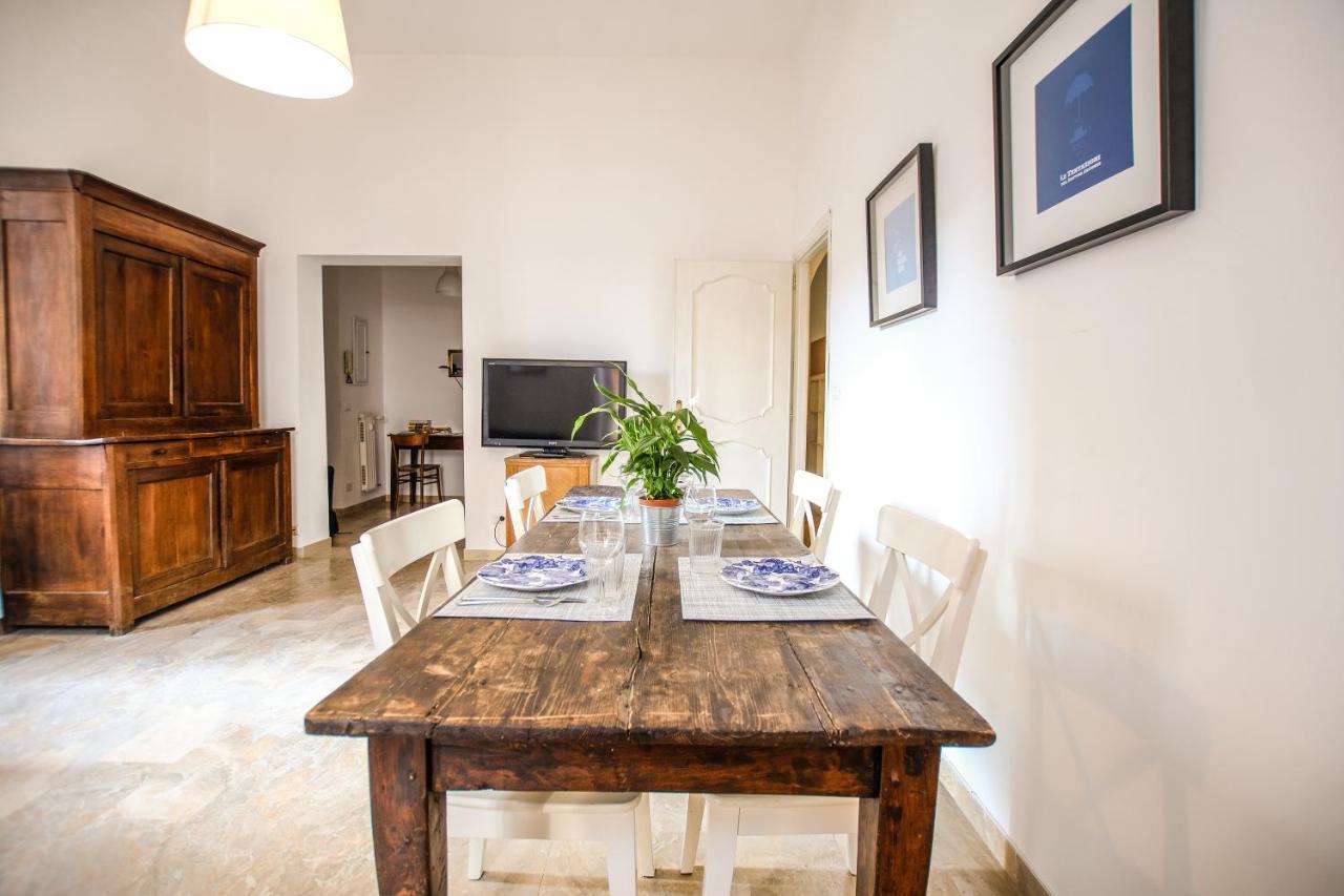Spacious Apartment With Big Terrace At Colosseum Rome Extérieur photo