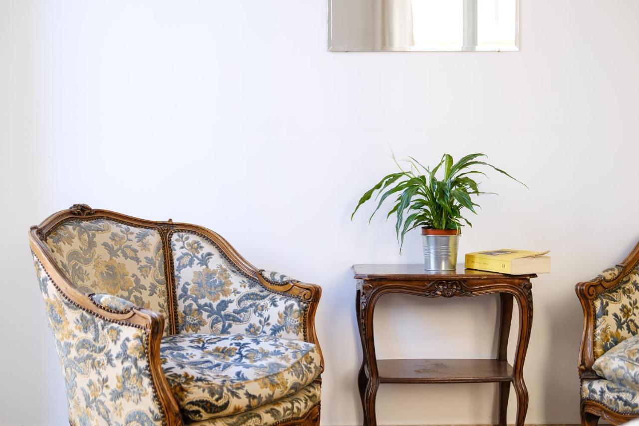Spacious Apartment With Big Terrace At Colosseum Rome Extérieur photo